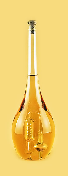 Бутылка для водочки «Дистиллятор» из стекла ручной работы