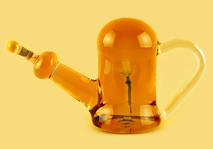 Чайник с нарциссом из стекла ручной работы