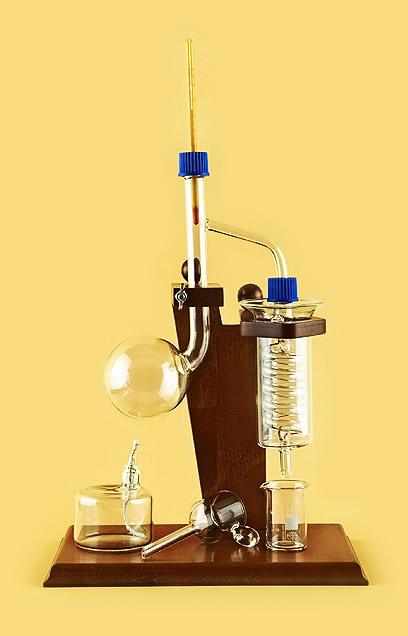 Мини спирт-завод из стекла ручной работы
